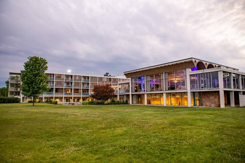 Illinois Beach Hotel, the only hotel located on Lake Michigan in northern Lake County, is reopening to the public April 5, offering overnight accommodations, on-site dining, an event space and a gift shop.