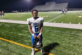 Nuri Muhammad runs for 170 yards, 5 TDs as Lincoln-Way East rolls past Andrew
