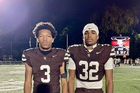 Marshaun Thornton, Mount Carmel make statement with first-round win over Loyola