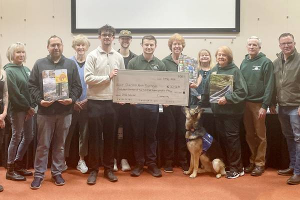 Photos: Starved Rock Foundation calendar fundraiser raises $16K