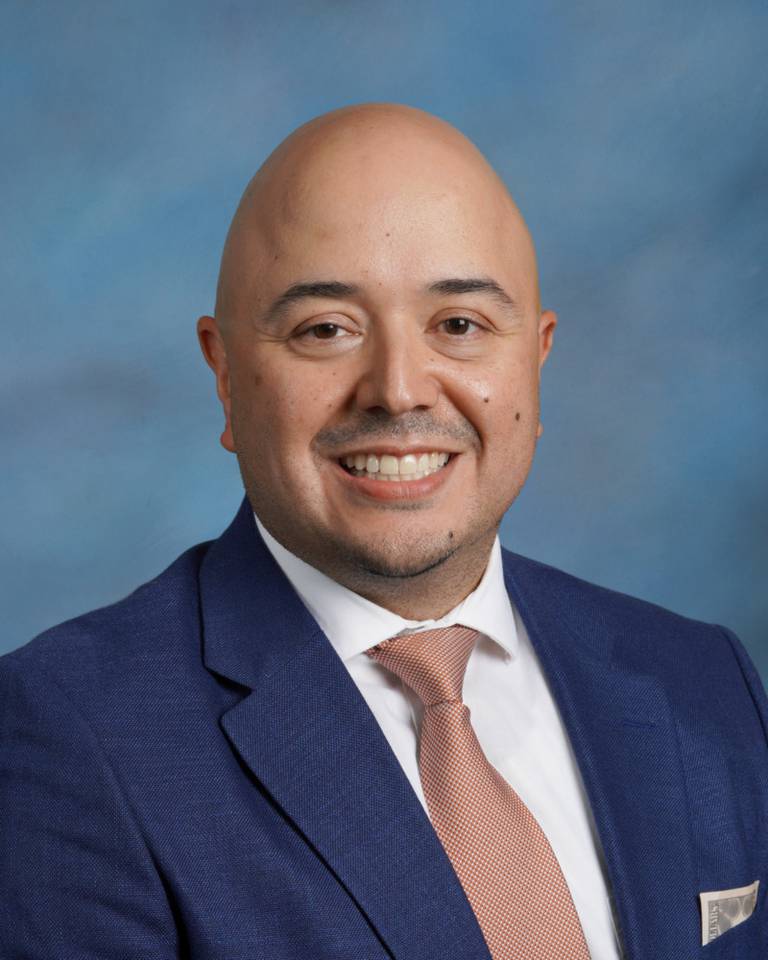 McHenry High School Spanish for Heritage teacher Otto Corzo has been selected as a finalist for the Golden Apple Award for Excellence in Teaching by the Golden Apple Foundation, an Illinois nonprofit committed to supported educators who advance educational opportunities for students.