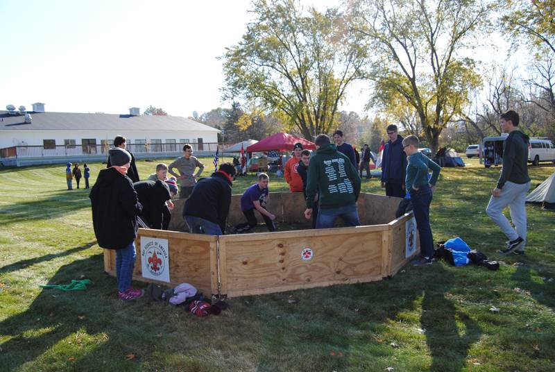 Batavia’s Scout Troops will continue a three-decades-long tradition November 5-7, 2022 by camping out at Batavia’s Veterans of Foreign Wars Post 1197 to pay tribute to the country’s veterans and conduct a flag retirement ceremony.