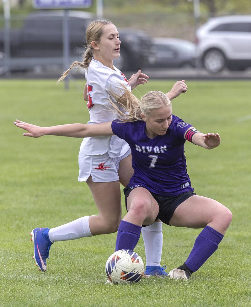 Dixon’s Micki Worrell gets tripped up against Oregon’s Savana Rasner Tuesday, May 5, 2026.