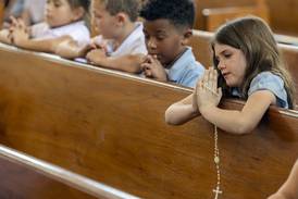 Dixon’s St. Anne’s students pray for Pope Francis