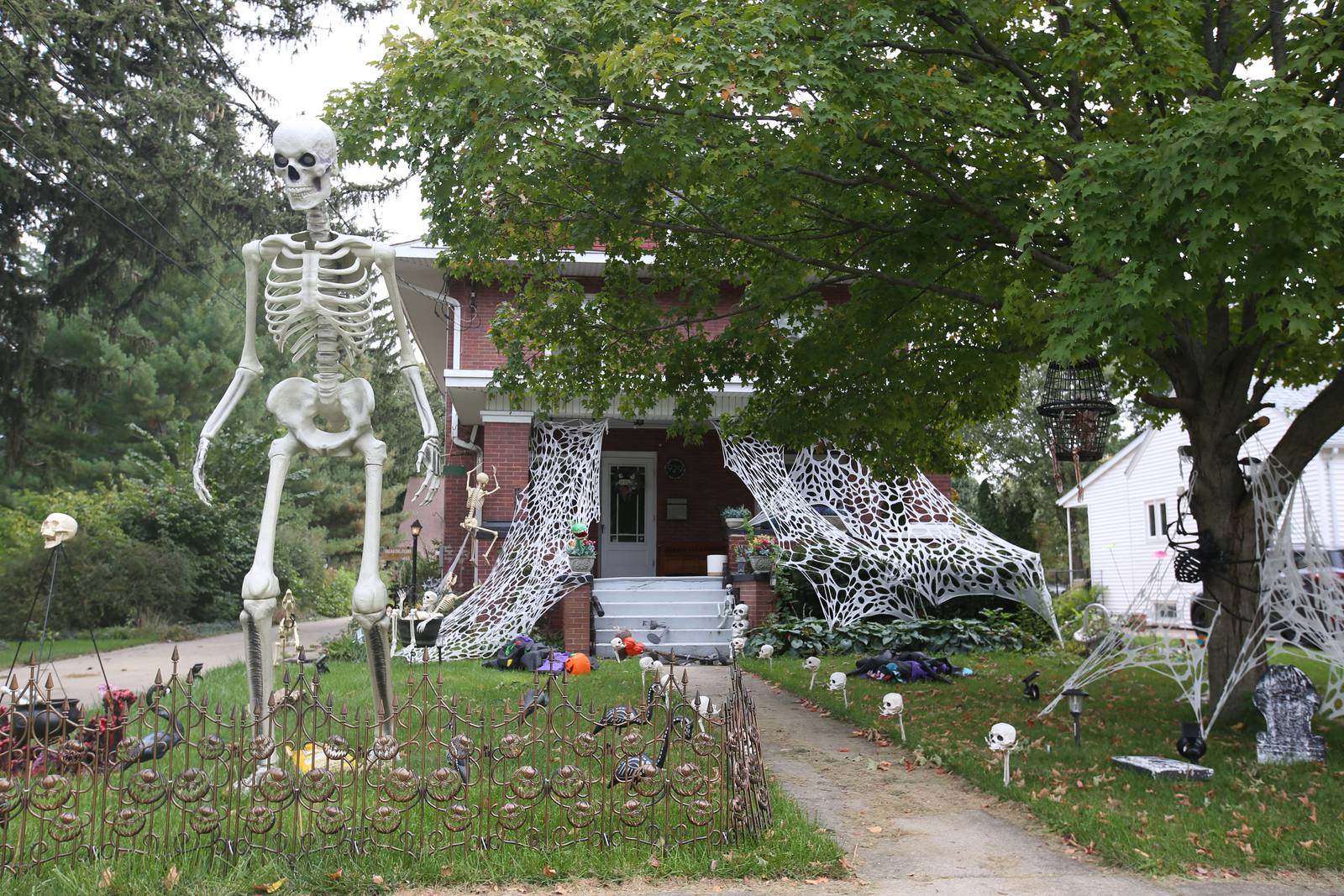 Photos Halloween home displays in La Salle, Bureau, Putnam counties