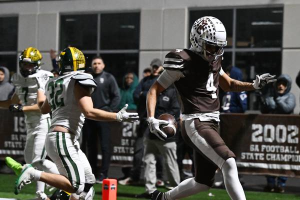 Mount Carmel WR Quentin Burrell commits to Michigan: ‘I’m ready to earn everything’