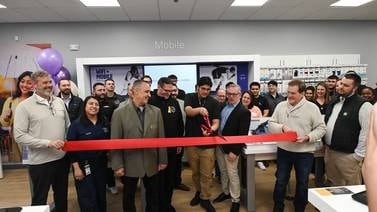 Xfinity store opens in Round Lake Beach