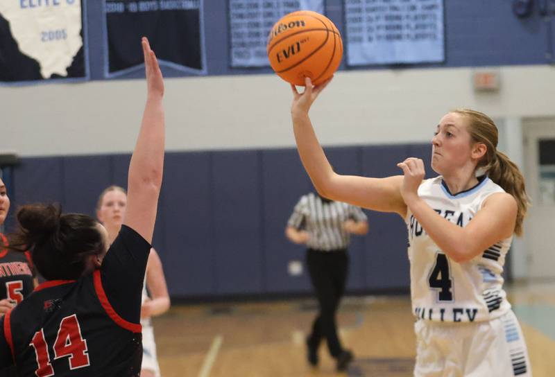 Bureau Valley's Brynley Doty works her way in the lane during the Thanksgiving Tournament on Wednesday, Nov. 19, 2025 at Bureau Valley High School.