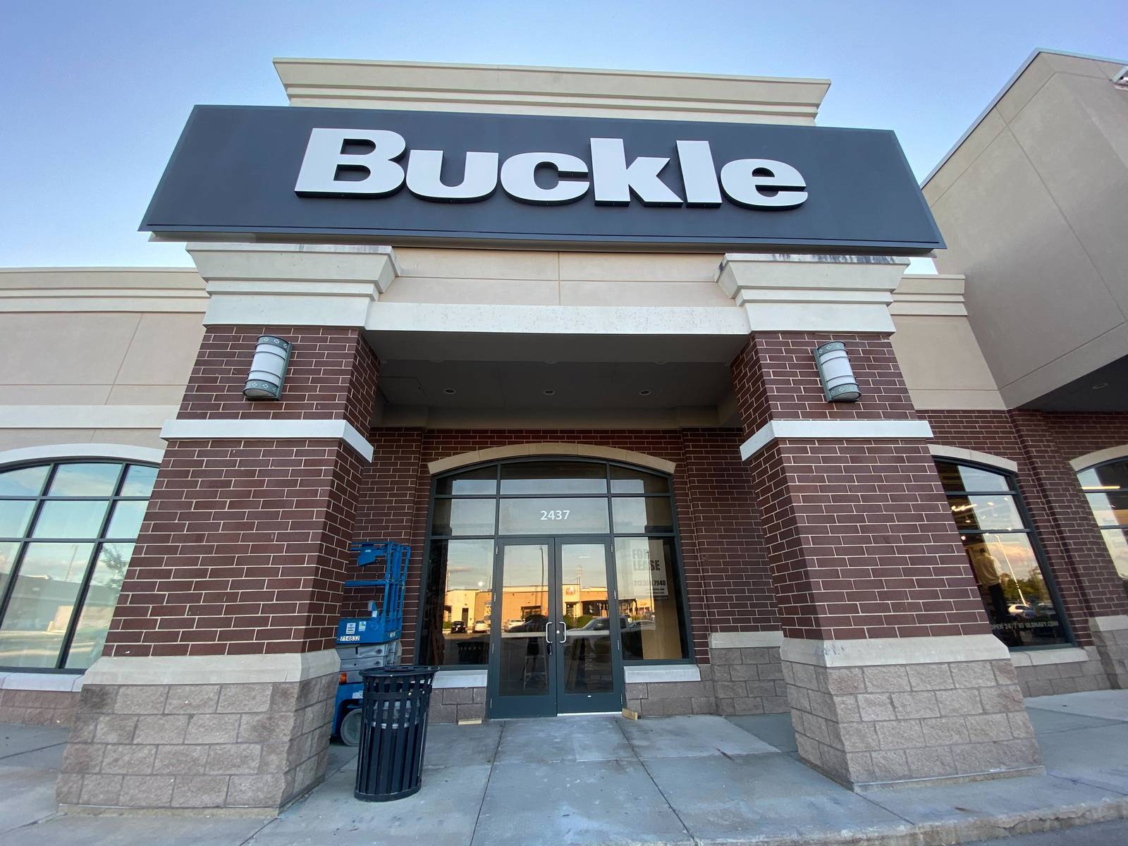 Buckle retail store coming to DeKalb Shaw Local
