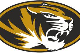 Luis Parra nets 7 goals for host Tigers at Herscher Shootout: Daily Journal weekend roundup