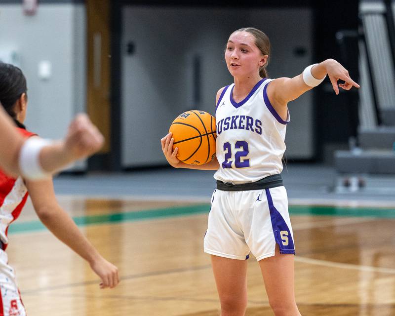 Finley Jobst (22) of Serena instructs teammates where to move during play on Monday, November 17, 2025 at Seneca High School in Seneca.