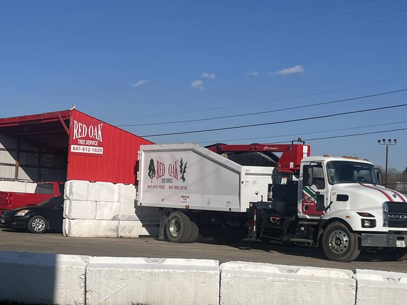 Red Oak Tree Service, located at 2316 Route 176 in Crystal Lake.