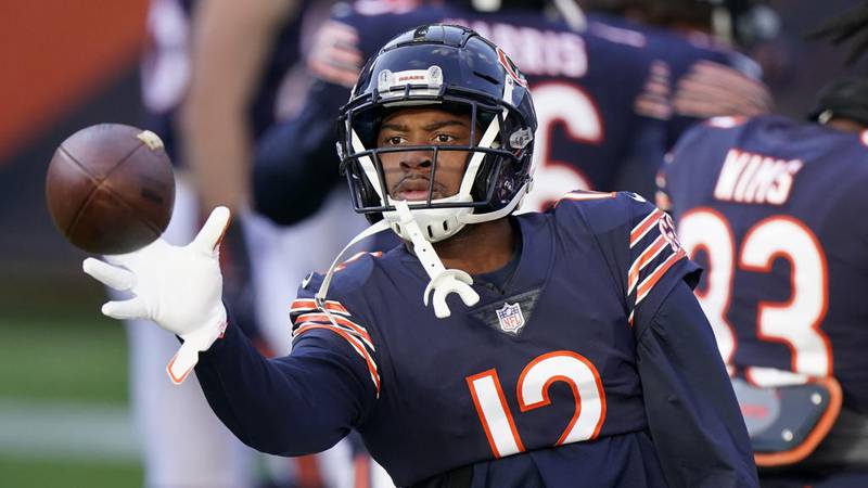 Chicago Bears wide receiver Allen Robinson warms up with teammates before their game against the New Orleans Saints on Nov. 1 in Chicago.