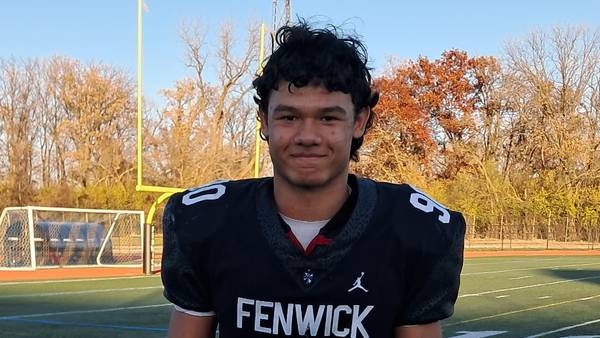 Fenwick handles Burlington Central 49-21 to move on to 6A semifinals