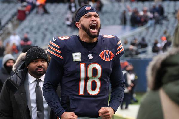 Photos: Bears take down Giants 24-20 on snowy afternoon at Soldier Field