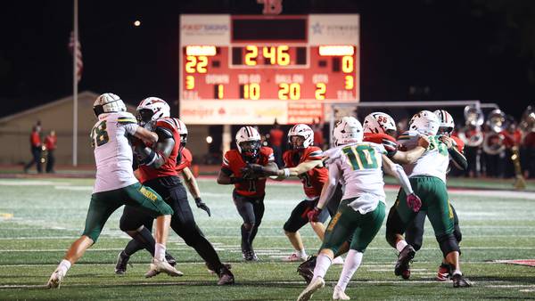 Ellis Johnson’s trio of touchdowns sparks Bradley-Bourbonnais over Waubonsie Valley