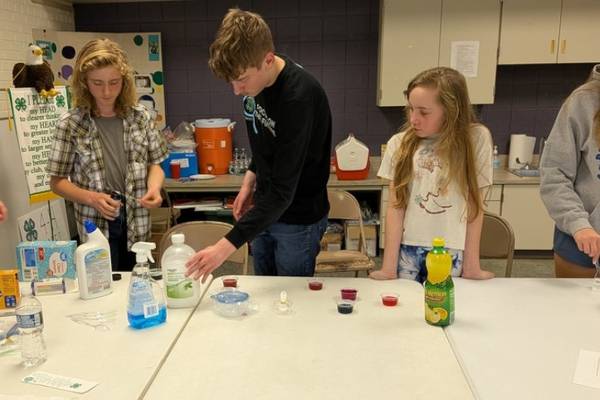 Leaf River Soaring Eagles 4-H Club hears from guest speaker at April meeting