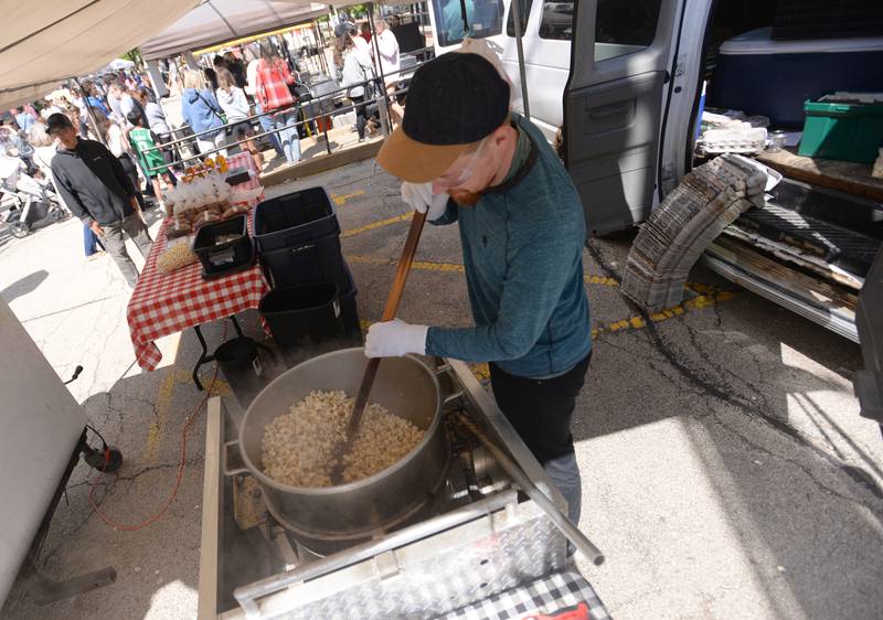 Photos Downers Grove Farmers Market opens for 2024 season Shaw Local