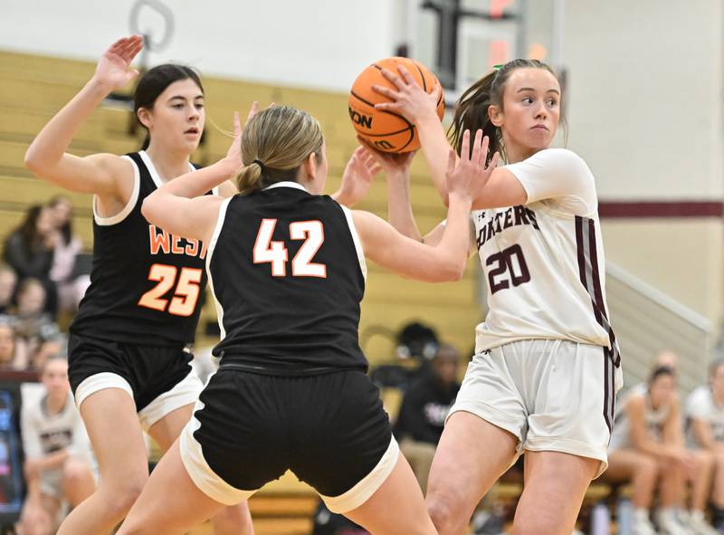 Lockport's Lucy Hynes (20) in action during a conference game against Lincoln-Way West on Tuesday, Feb. 04, 2025, at Lockport.