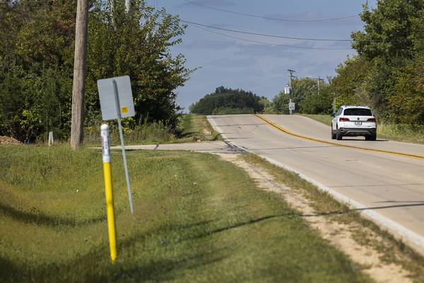 Dixon preparing to construct new sidewalk adjacent to Lowell Park Road 