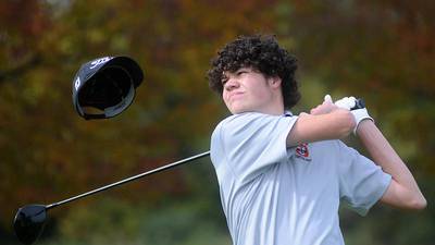 Photos: IHSA Class 3A Mundelein Boys Golf Regional