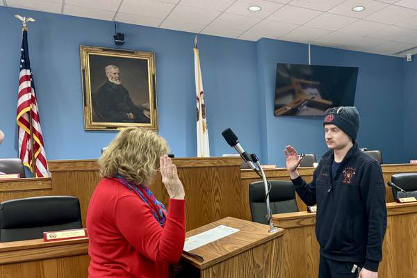 Tonica native sworn in as La Salle firefighter and EMT