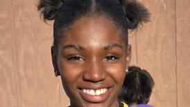 Mendota’s Mariyah Elam advances to 2A finals in 2 events: Friday’s NewsTribune roundup