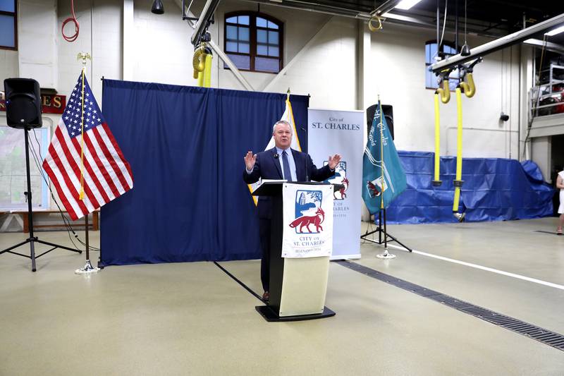 St. Charles Mayor Clint Hull addresses the crowd after being sworn in on Monday, May 5, 2025 at the St. Charles Fire Department.