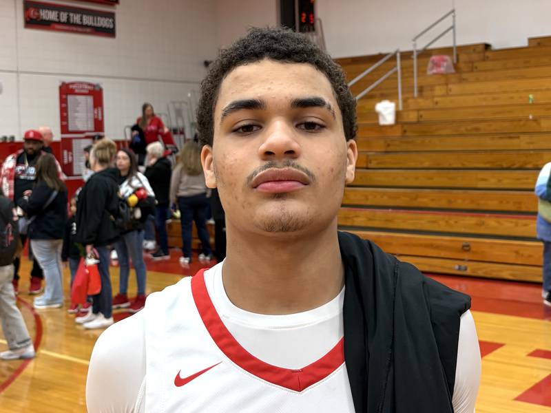 Streator seniors shine late, wrap up Illinois Central Eight title with victory over Lisle