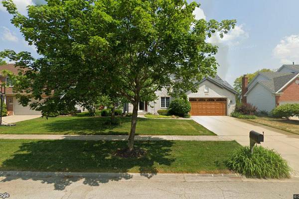 Single-family home in Naperville goes for $762,000