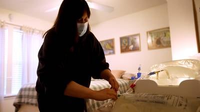 Young, healthy Lakemoor woman had kidney failure. Now she’s on daily dialysis and looking for organ donor