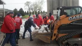 Sandbags in place in Savanna as officials, residents wait for Mississippi River to crest