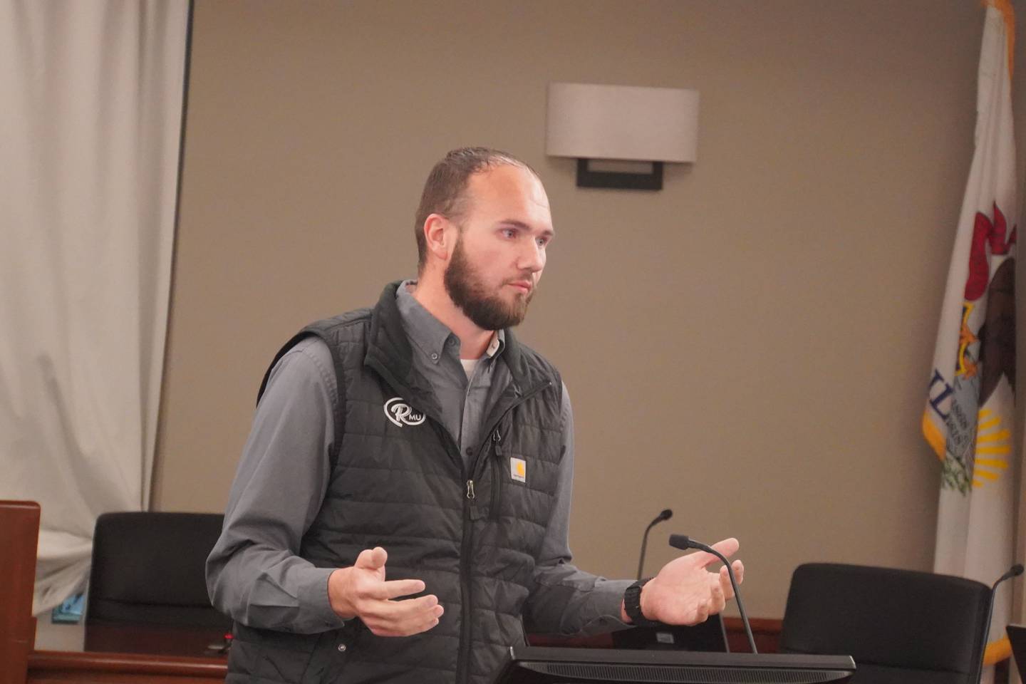 Rochelle Municipal Utilities Superintendent of Electric Operations Blake Toliver speaks at a public meeting on Nov. 18, 2025 regarding a potential data center locating in Rochelle.