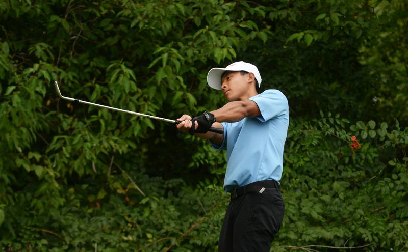 Oregon's Matthew Pham watches his fareway shot on Wednesday, Sept. 3, 2025 during a match with Rochelle at Silver Ridge Golf Course.