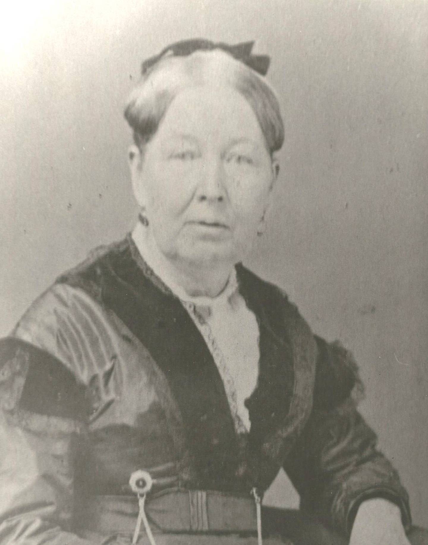 Eliza Reddick, the wife of Ottawa businessman and philanthropist William Reddick, portrayed by an actor, will be joining current Reddick Mansion Association president Lorraine McCallister in relating the history of her home, now called the Jewel of Ottawa.