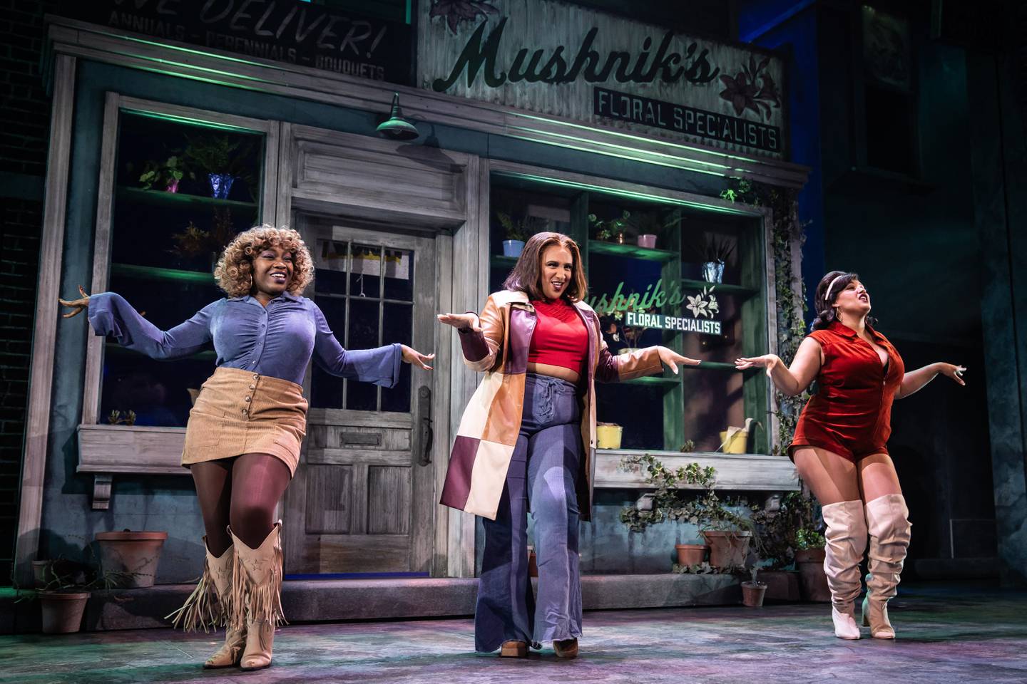 PT_LSOH_Urchins 2_credit Liz Lauren
Meet the Urchins (from left): Tickwanya Jones plays Ronnette, Marta Bady is Chiffon and Lydia Burke plays Crystal in Little Shop of Horrors. Paramount Theatre’s 12th Broadway Series runs August 30-October 15, 2023. Landree Fleming directs. For tickets and information, visit paramountaurora.com or call (630) 896-6666. Photo credit: Liz Lauren