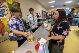 Whiteside Area Career Center’s CEO students present businesses at 2024 trade show