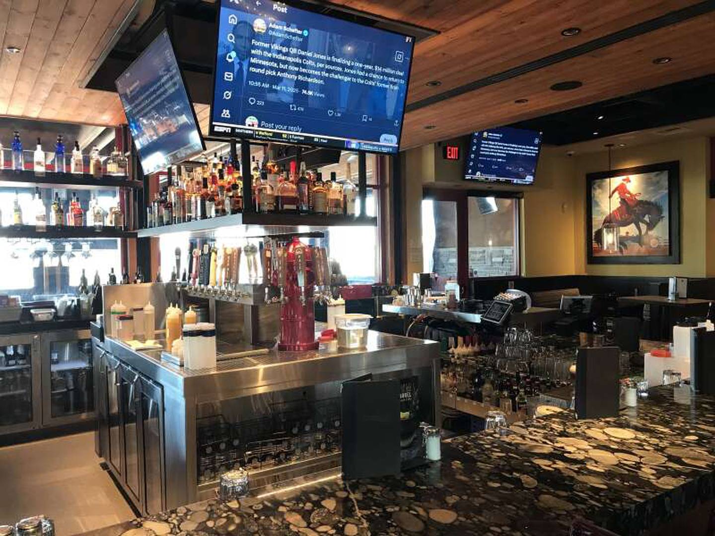 Lazy Dog opened its newest location in Buffalo Grove Tuesday, March 11, 2025.