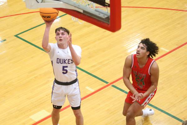 Dixon is looking for younger players to step up this season