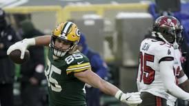 Chicago Bears sign McHenry native Robert Tonyan
