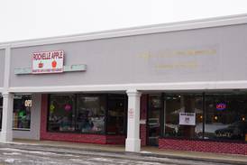 New restaurant opens in Rochelle