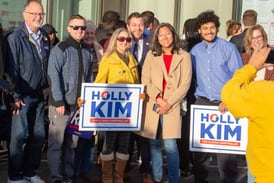 Comptroller Susana Mendoza endorses Holly Kim to be her successor