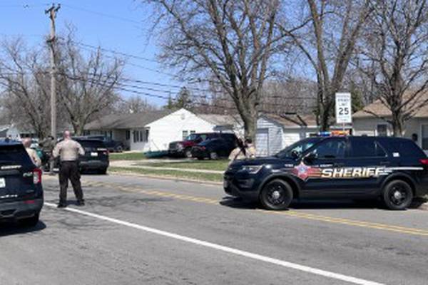 Person barricaded inside home on Joliet’s west side