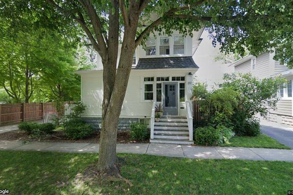 Single-family home in Barrington goes for $785,000
