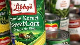 Community State Bank hosts food drive for Dixon food pantry