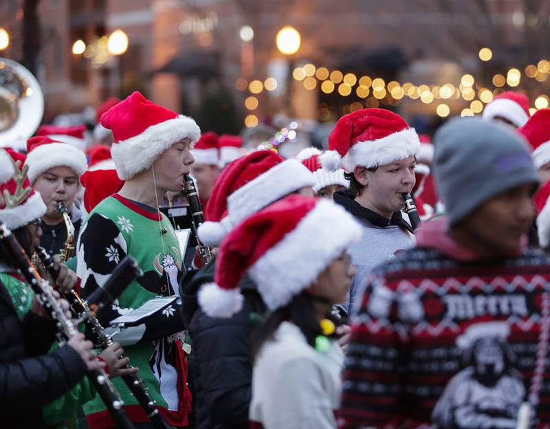 Photos Tree lighting in Downers Grove Shaw Local