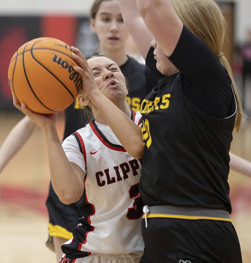 Amboy’s works under the basket against AFC’s Natalee Vannata Tuesday, Jan. 27, 2026.