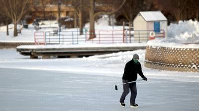 Outdoor skating, ice hockey rinks in northern Illinois for winter fun