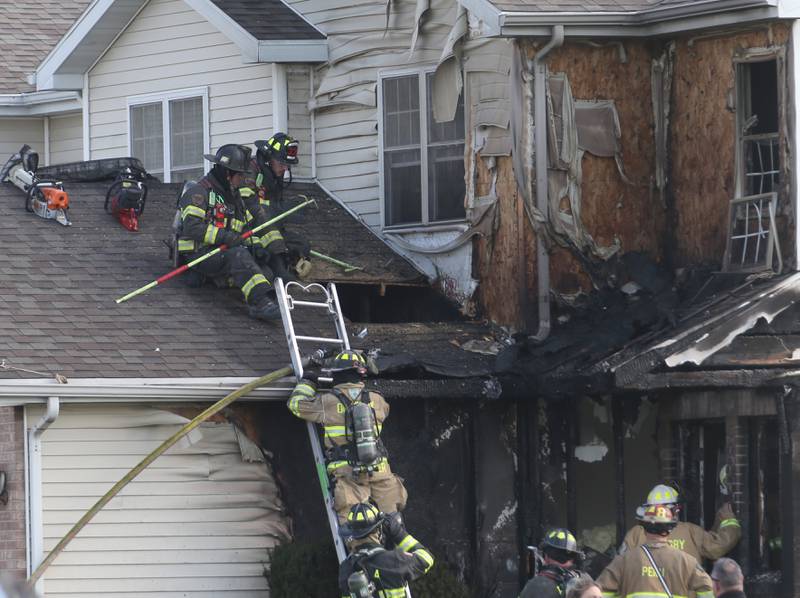 Oglesby, Peru Tonica and Utica fire departments respond to a fire at a duplex home in the 200 block of Sunset Boulevard on Tuesday, Oct. 24, 2023 in Oglesby. Two occupants were evacuated safely from the residence. The fire happened shortly after 11a.m. It was extinguished about an hour later.
