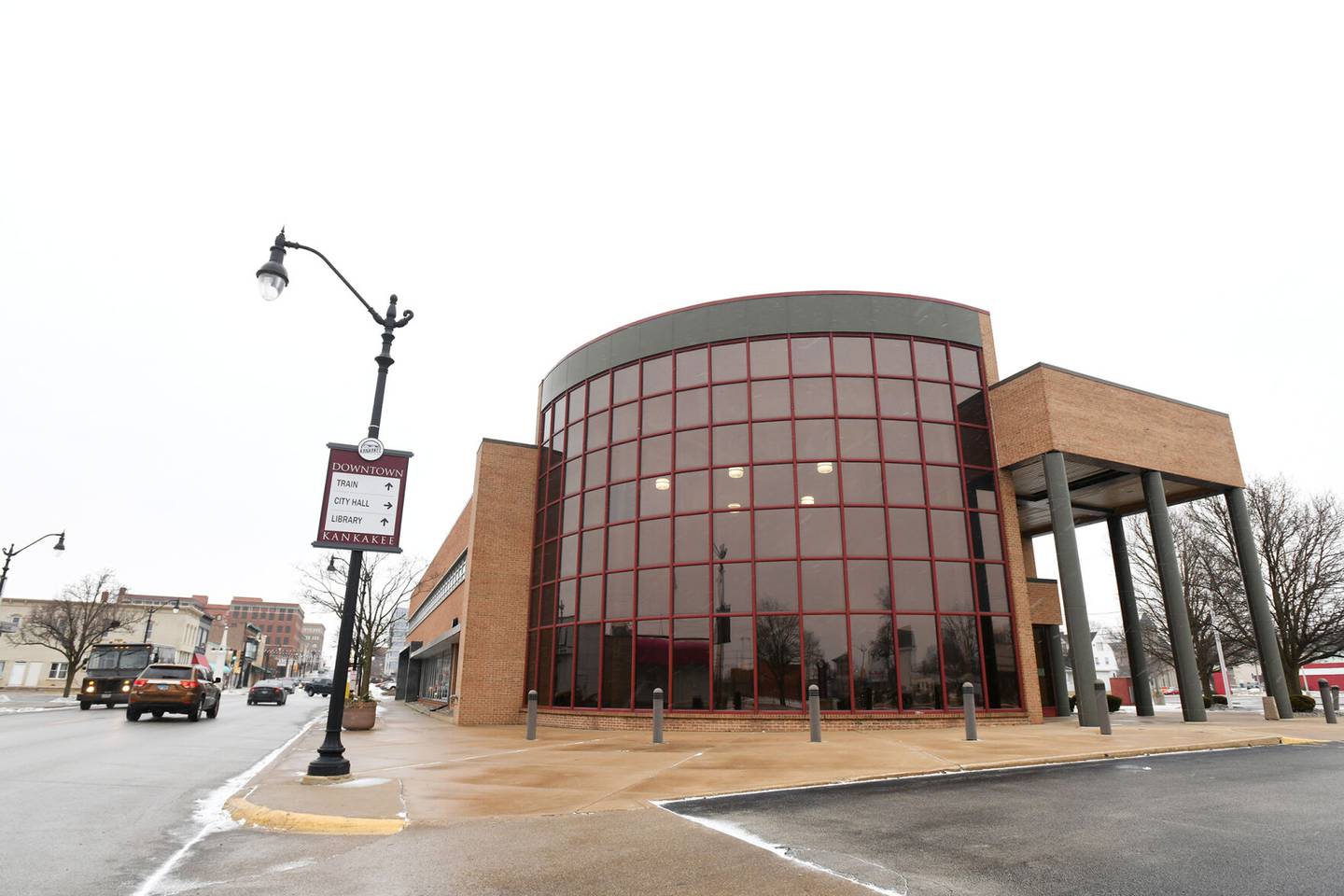 The former Midland States Bank building in downtown Kankakee.